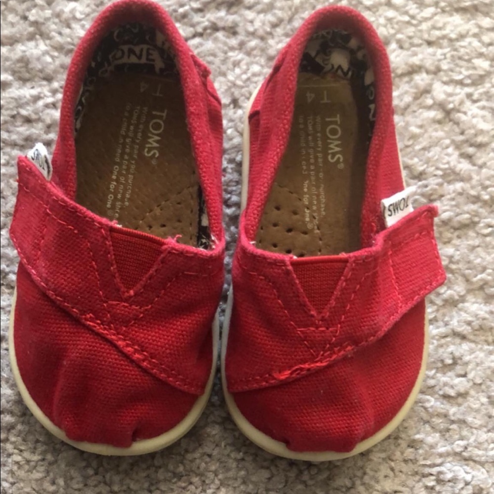 Tiny toms size 4 red